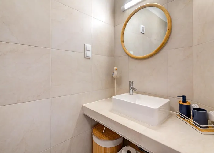 Apartment Sunset Azul - Sea View - Free Wifi - By Bedzy